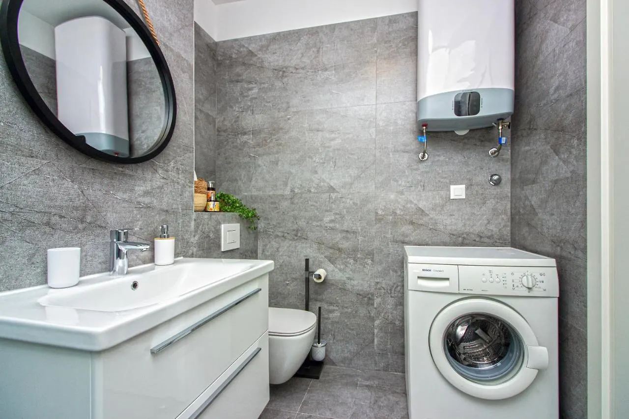 Sky Di Mare - Free Private Garage Apartment Split